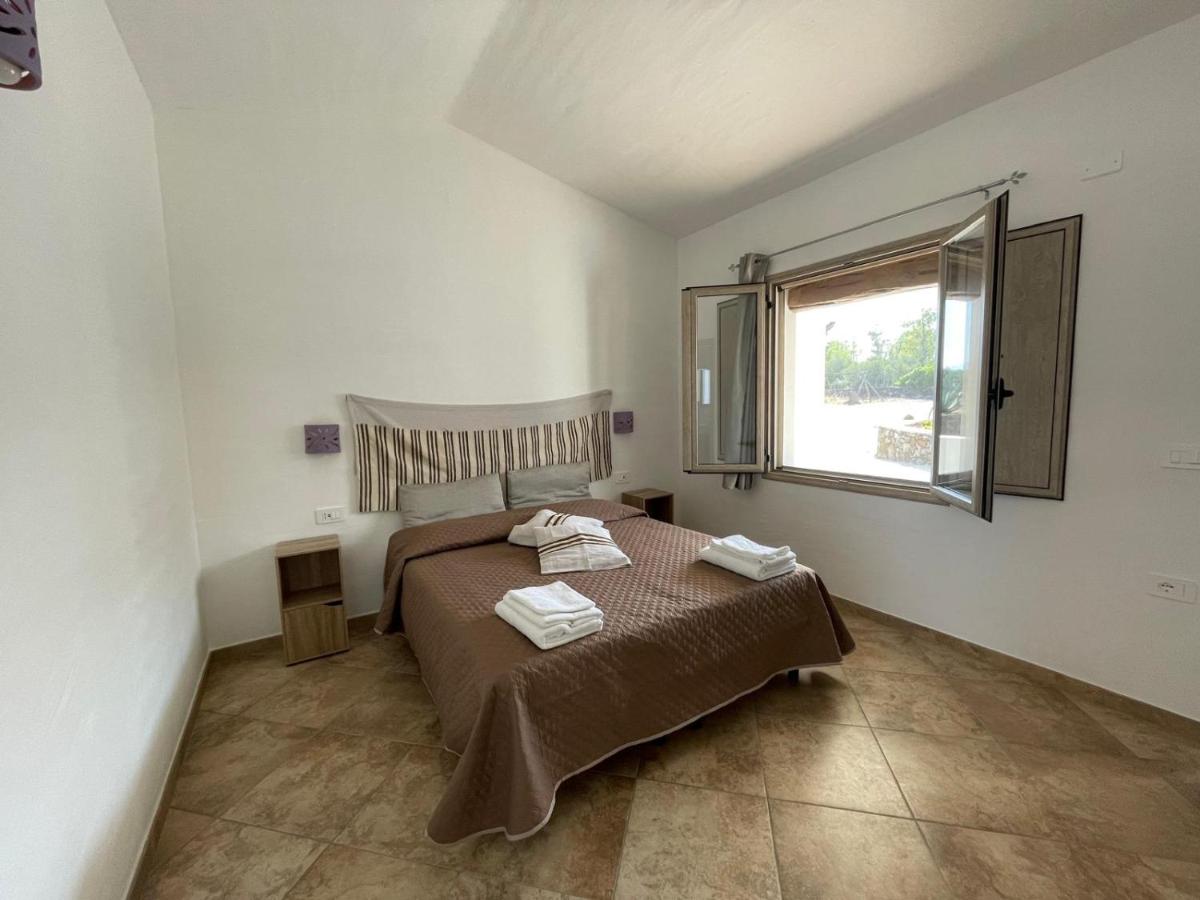 Großes Doppel-/Zweibettzimmer