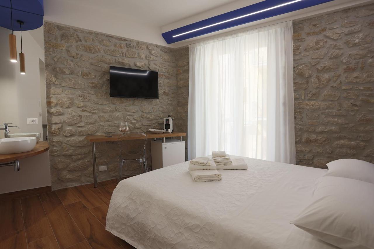 Doppelzimmer mit Balkon