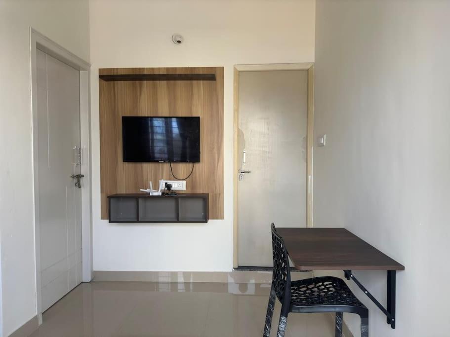 Compact 1bhk in Haralur Near HSR 1st floor 102 - B&B