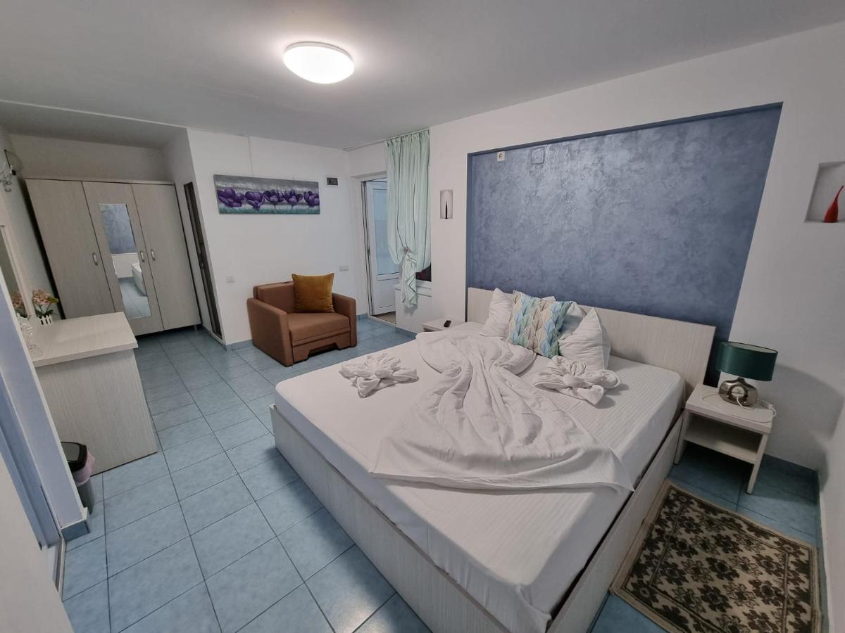 Two-Bedroom Apartment with Garden View