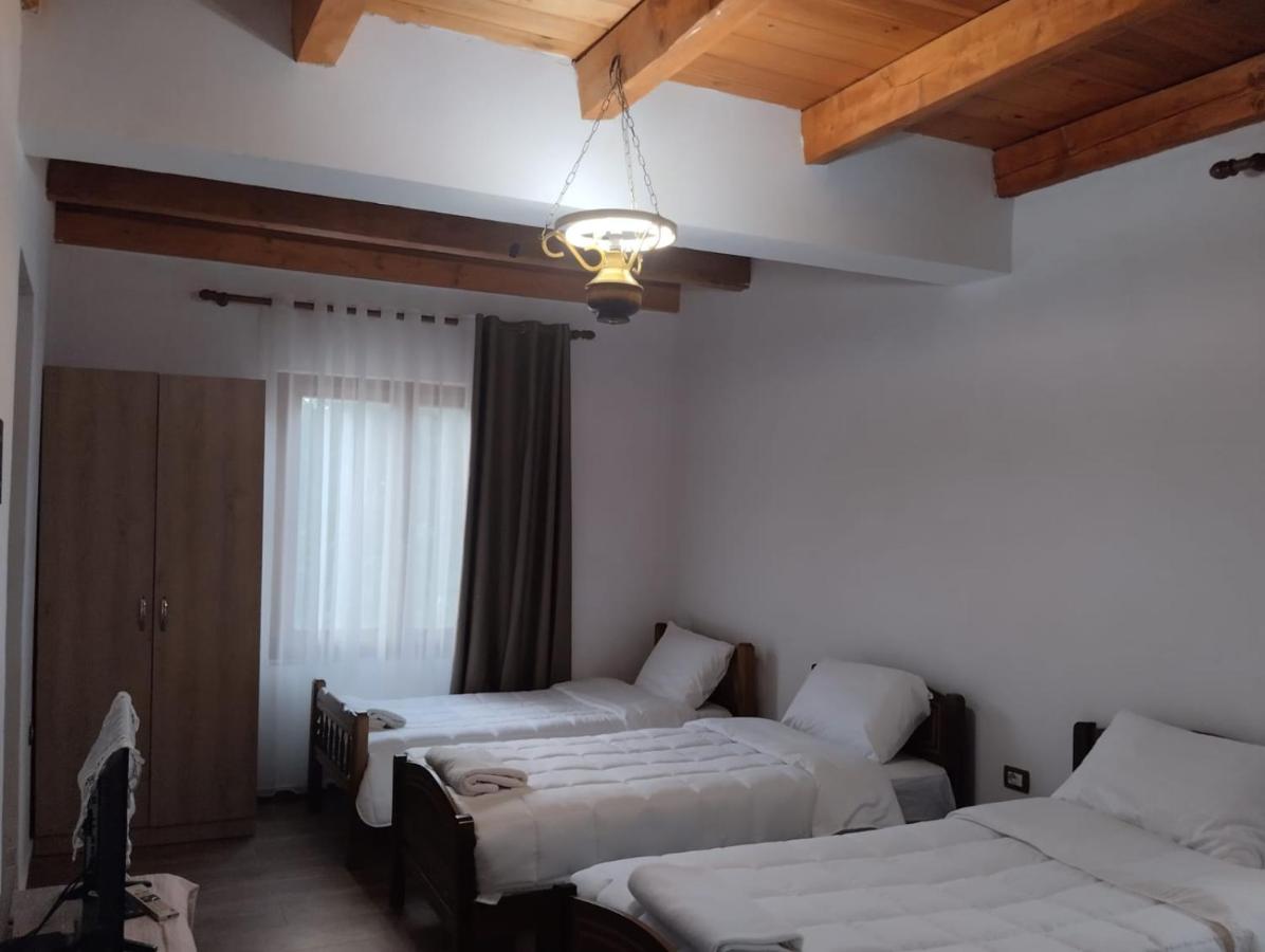Deluxe Doppel-/Zweibettzimmer mit Bergblick