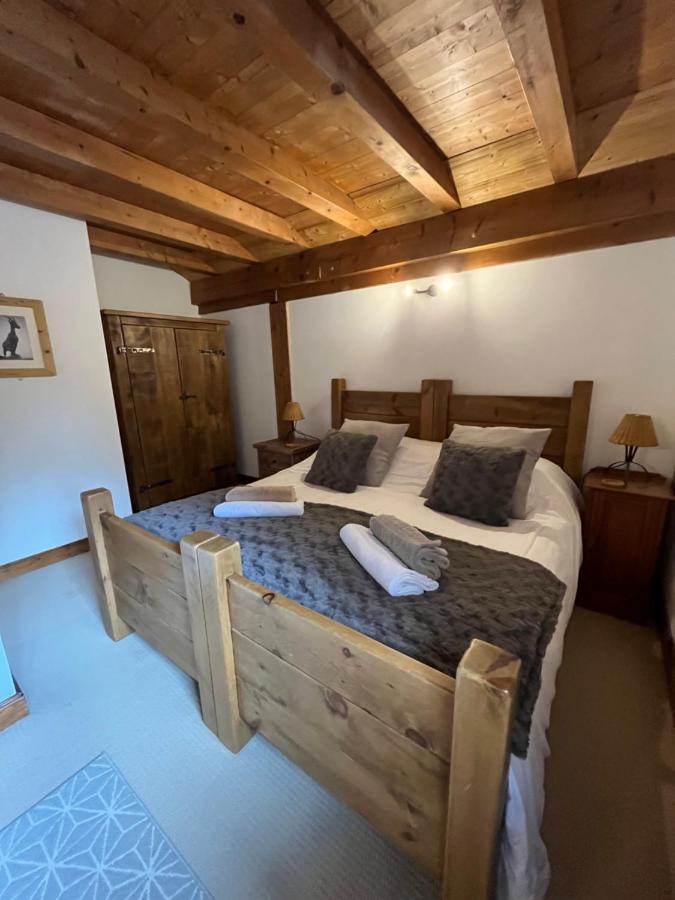 Double or Twin Room with Private Bathroom
