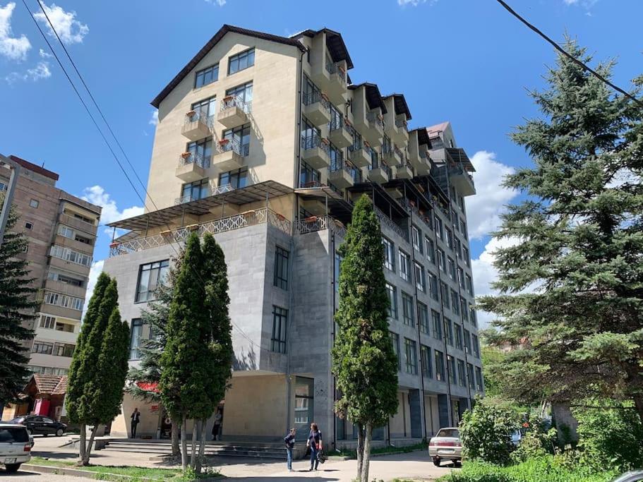 Riverside apartment - B&B