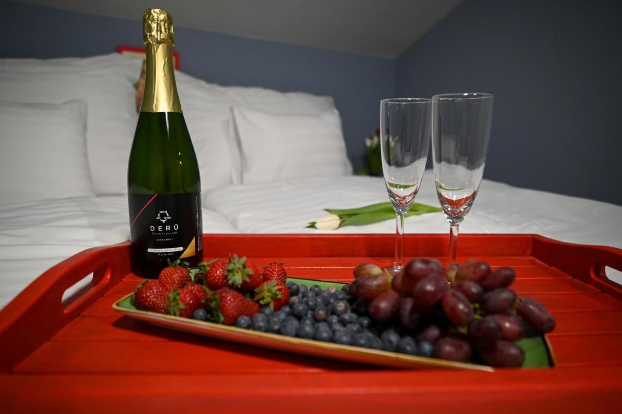 Bohém Borklub - Bed and Breakfast Tállya