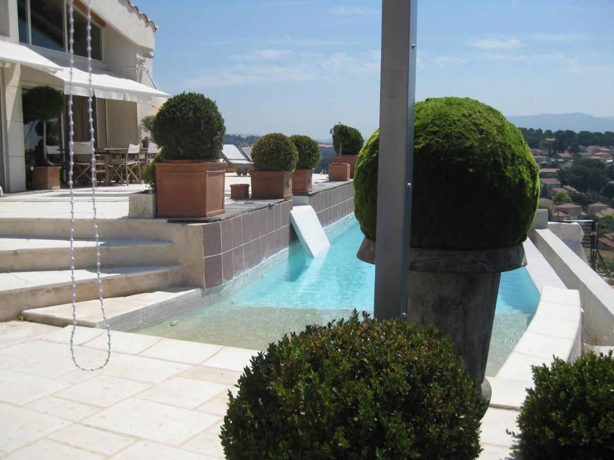 B&B Marseille - La Villa Blanche - Bed and Breakfast Marseille