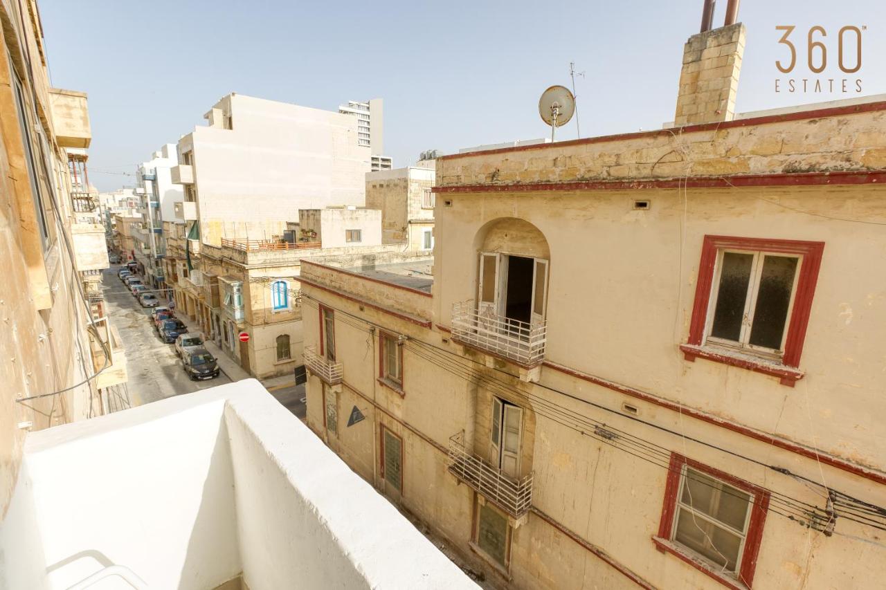 Lovely, Spacious 4BR Apt in the heart of Gzira by 360 Estates - Ferienwohnung Il-Gżira