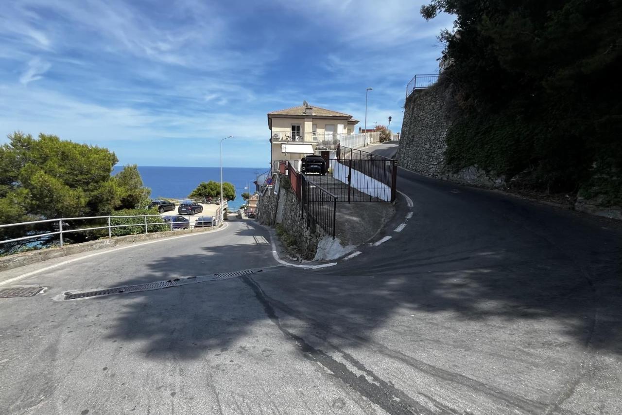 Stupenda vista mare a Laigueglia con posto auto - Chambres d’hôtes Laigueglia