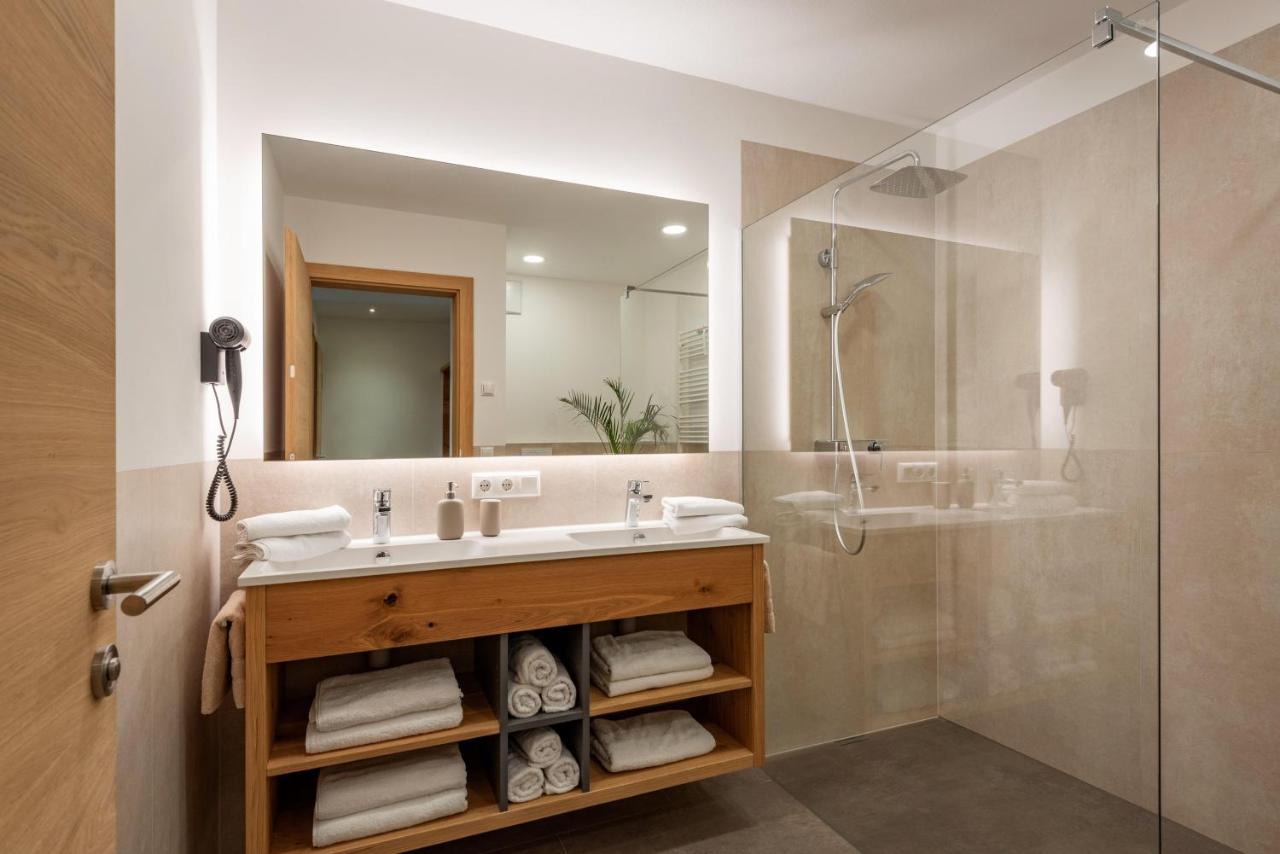 Two-Bedroom Apartment with Shower