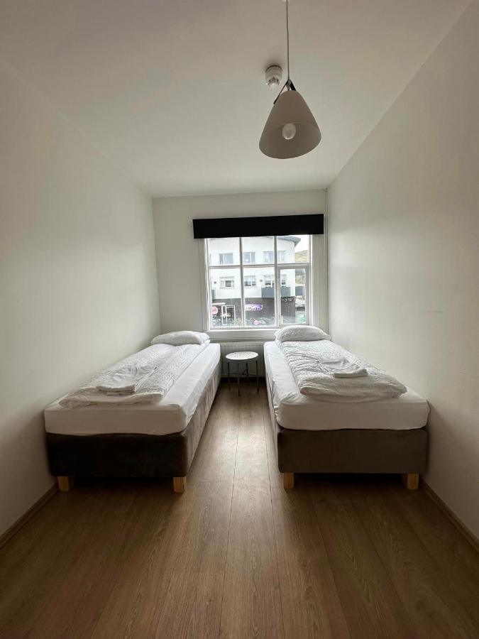 Twin Room with Shared Toilet
