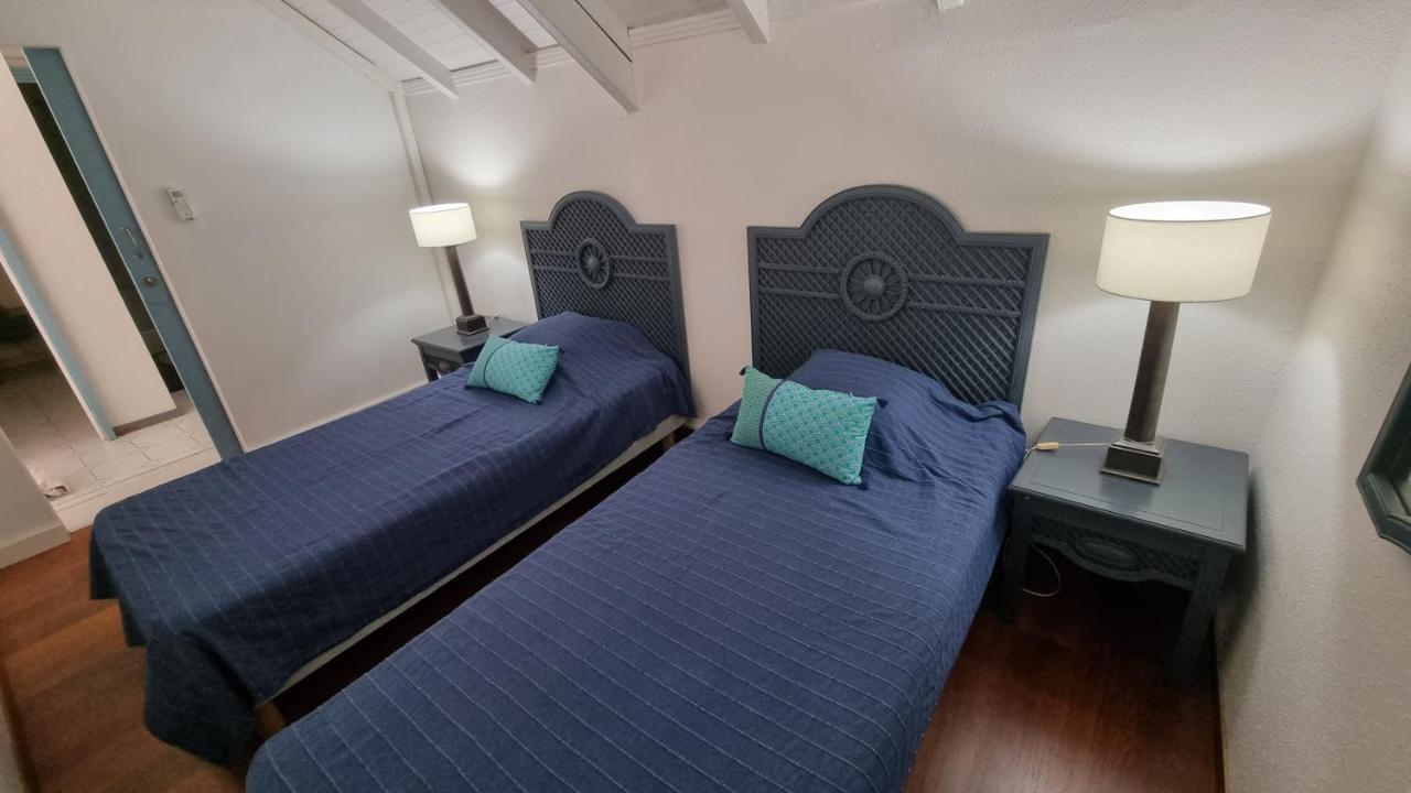 La Mangotine - Duplex à Saint François avec piscine - B&B