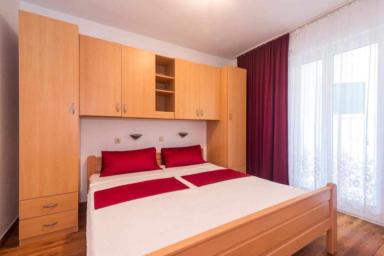 One-Bedroom Apartment with Sea View and Terrace