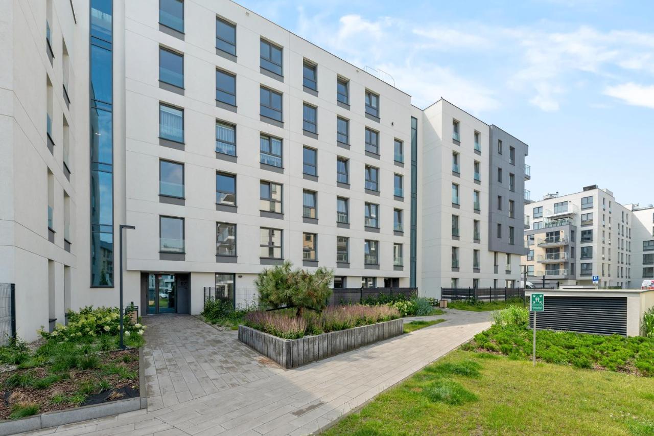 Baltic Seaside Letnica Apartments with Parking by Lion Apartments - Chambres d'hôtes Gdańsk
