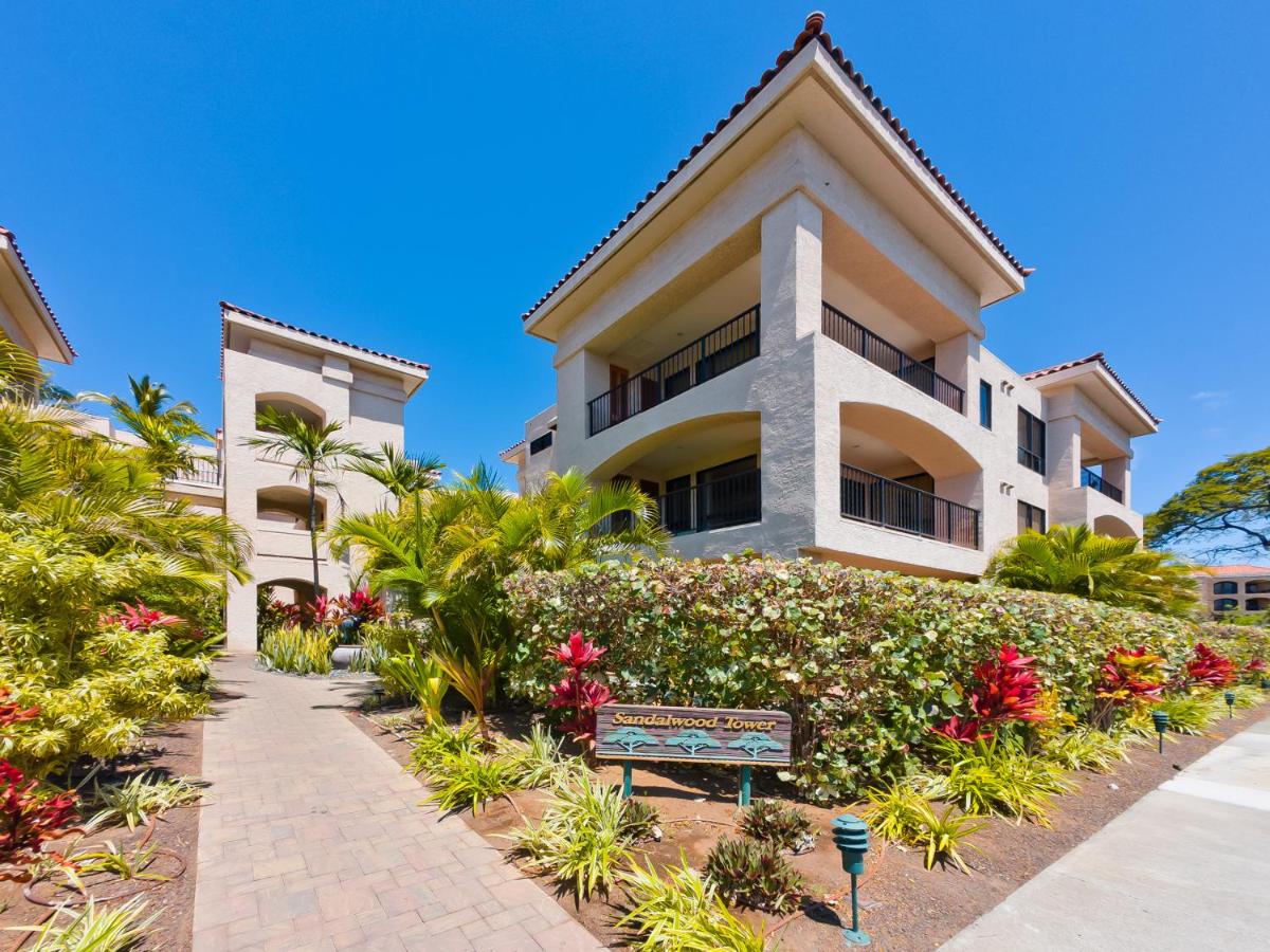 Luxurious Penthouse Oasis ~ Golf & Ocean Views - B&B