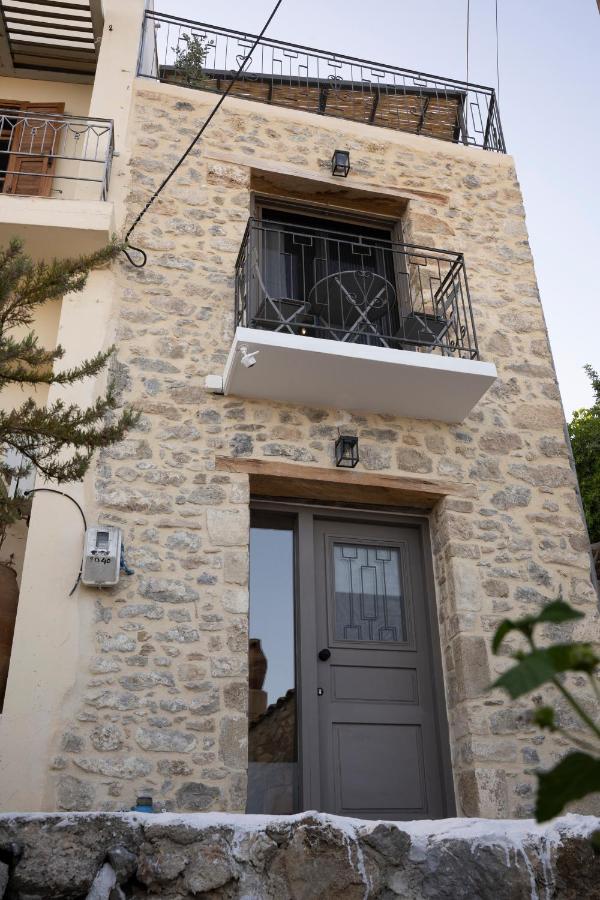 Kallithea Luxury Apartment - B&B