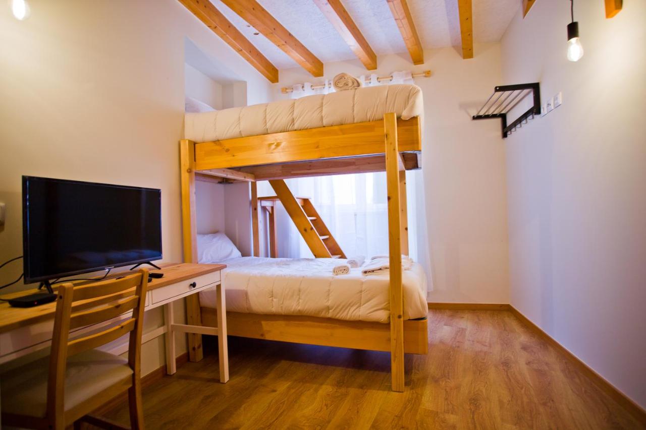 Twin Room with Private Bathroom