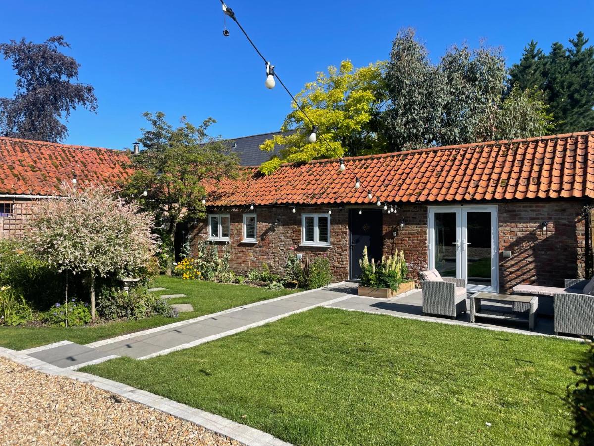 The Old Stable, Rustic Charm Modern Comforts - B&B Gorfield