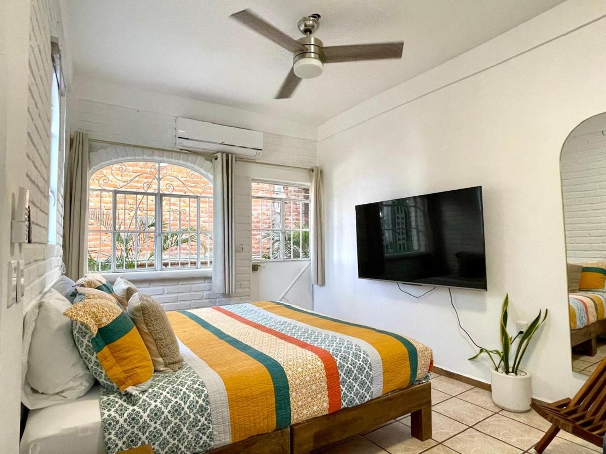Guesthouse in a Boho House - B&B Puerto Vallarta