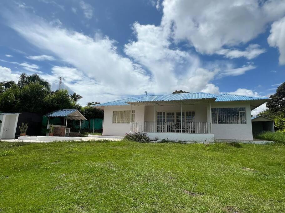 Hermosa finca en Chinauta - Chambres d’hôtes
