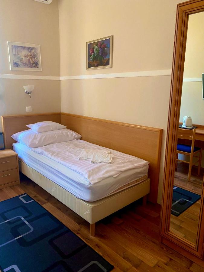 Eenpersoonskamer met Eigen Badkamer