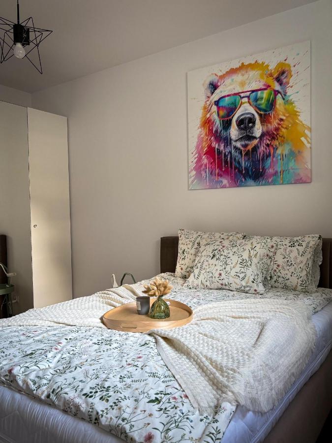 Polar Bear Apartment