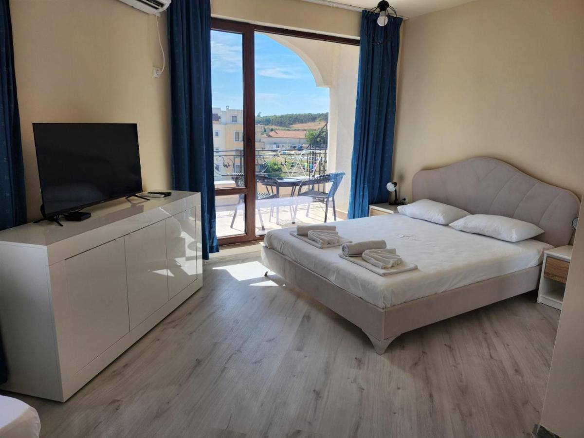 Monolocale con Terrazza