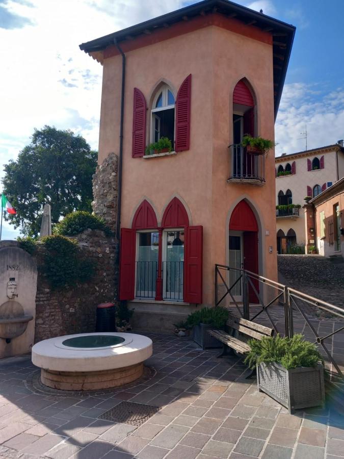 La casina delle Olghe 1 relax sulle colline moreniche del Garda - B&B Cavriana