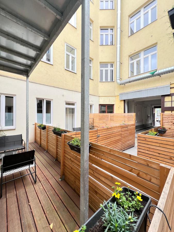 Studio with Terrace