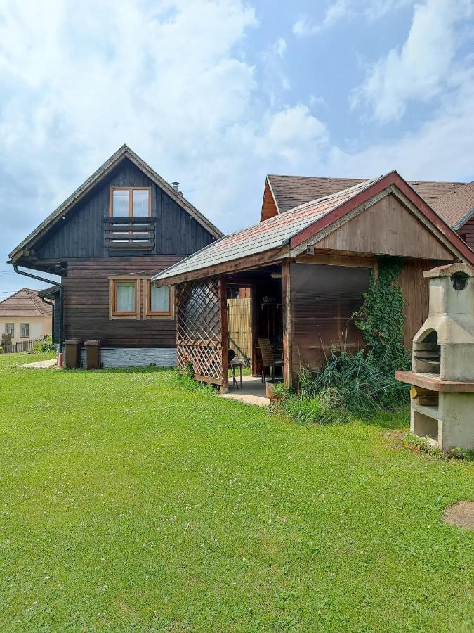 Drevenica Gál - Bed and Breakfast Kvačany