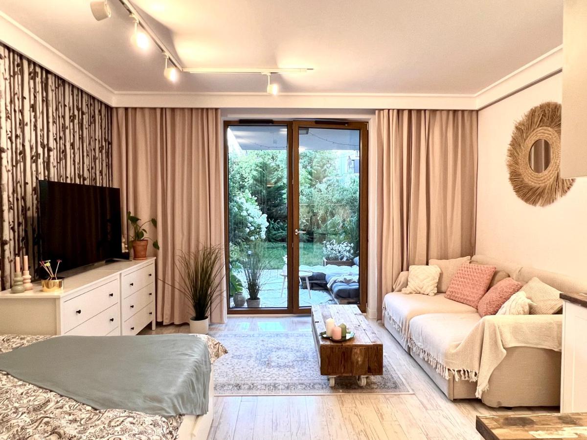 Studio with Terrace