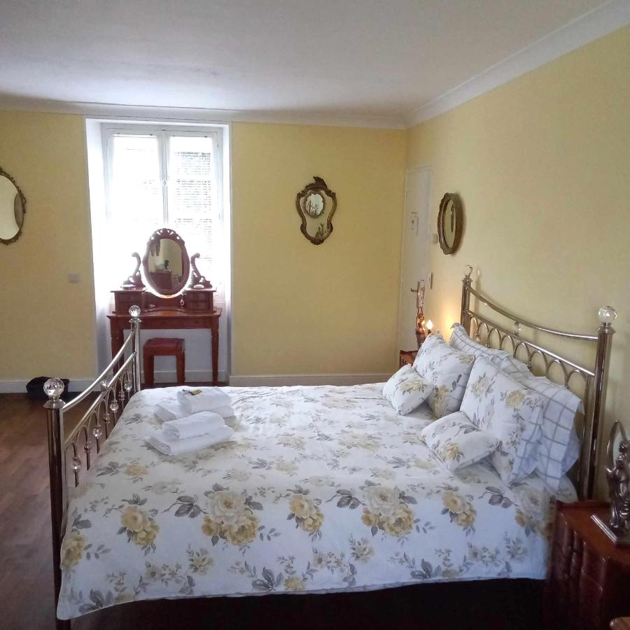 Superior King Suite