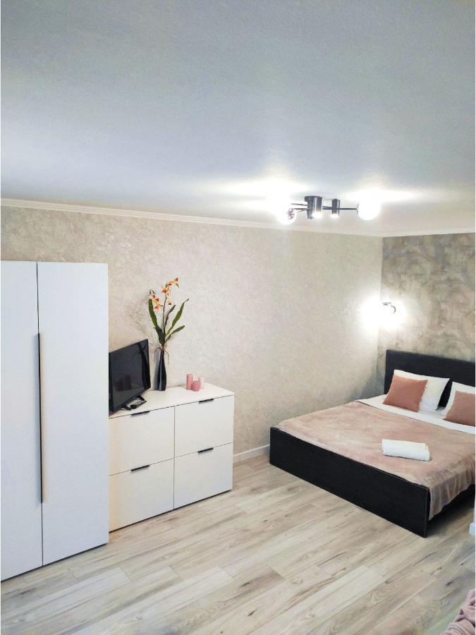 Apartments near Arena on Syhivska - Bed and Breakfast Lviv