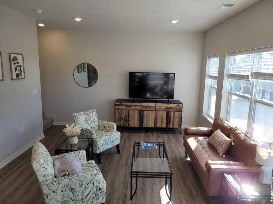 The Wildflower at Coventry Rows - B&B Omaha