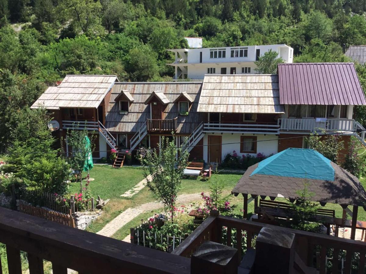 Zariklis - B&B