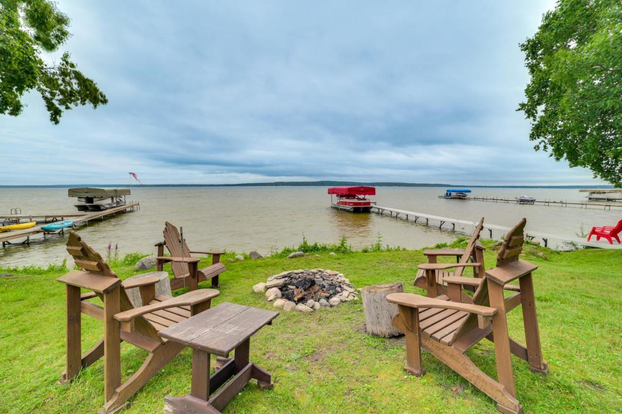 Waterfront Cottage with Dock on Burt Lake! - Bed and Breakfast
