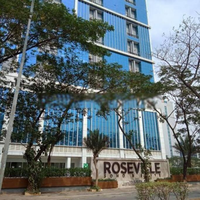 Padi Cozy Suites Roseville 1BR near ICE BSD - Bed and Breakfast Dadap Kulon