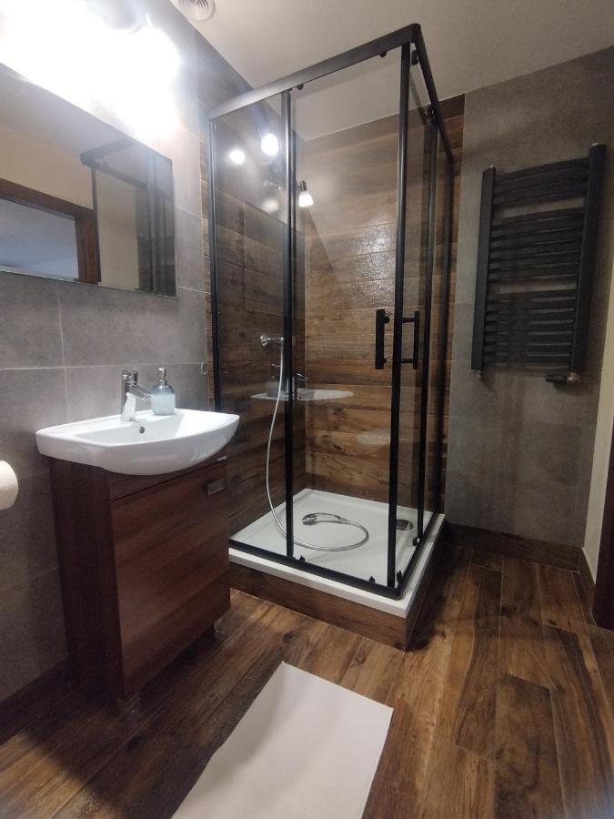 Vierbettzimmer mit Terrasse