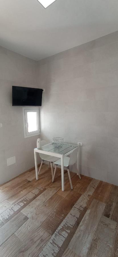 Abona Cave House - B&B Fasnia