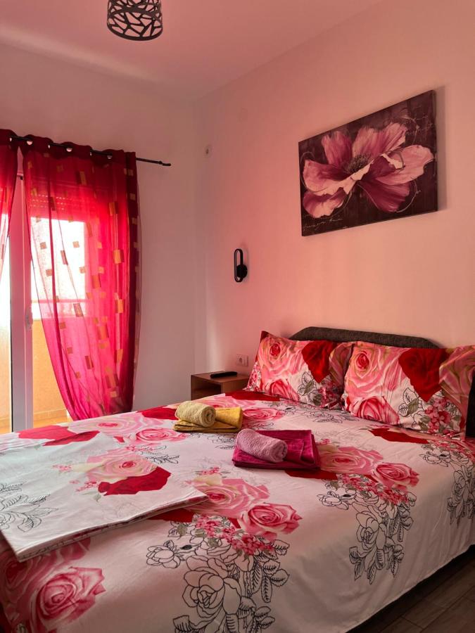 Two-Bedroom Apartment with Sea View and Balcony