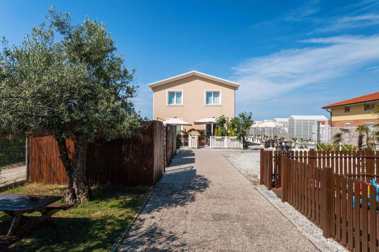 Apartment mit Terrasse