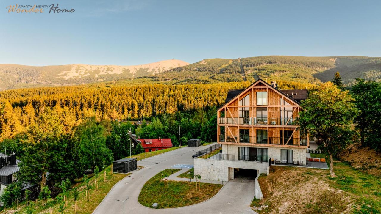 Wonder Home - Orlik Residence - Apartamenty z widokiem na Śnieżkę, blisko wyciągów, Ski Arena i Kościółka Wang