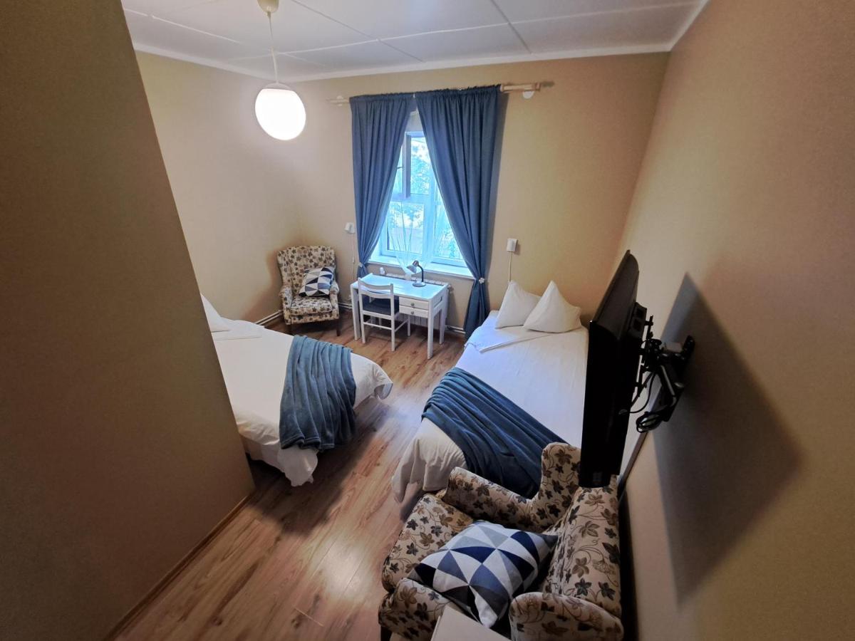 Camera Doppia con Letti Singoli con Bagno Privato