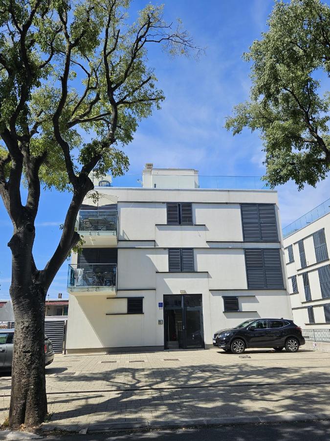 Apartment Lusi - Ferienwohnung Zadar
