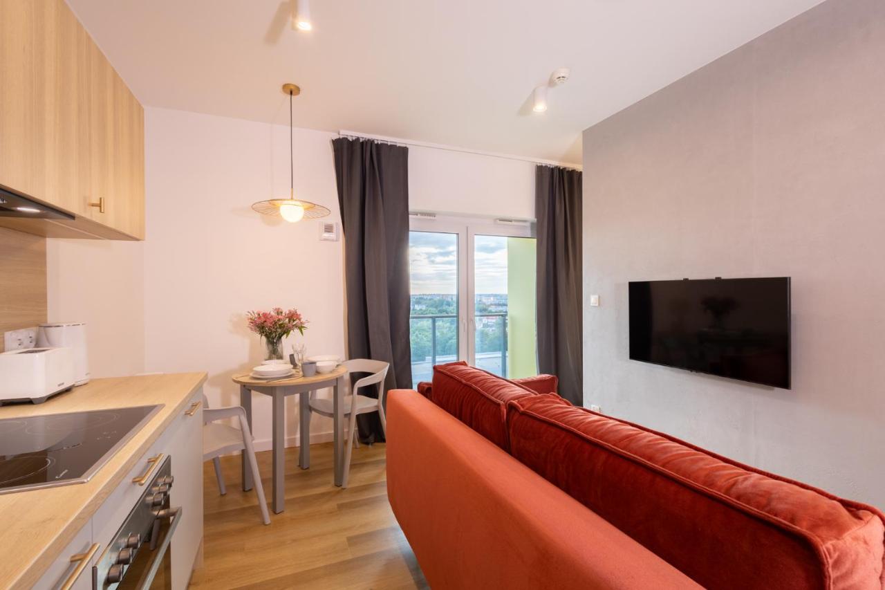 Studio mit Balkon