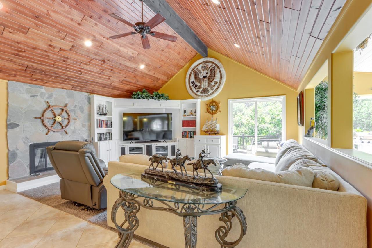 Lake-View Osage Beach Resort Home w/ Game Room! - Ferienwohnung Osage Beach