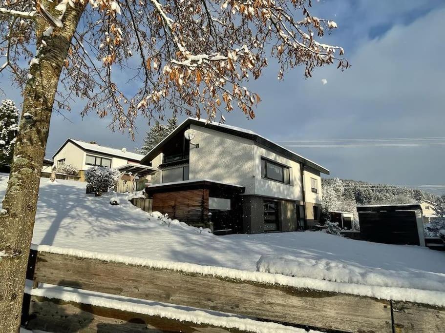 Idyllische Villa mit Sauna auf der Alb - Chambres d’hôtes