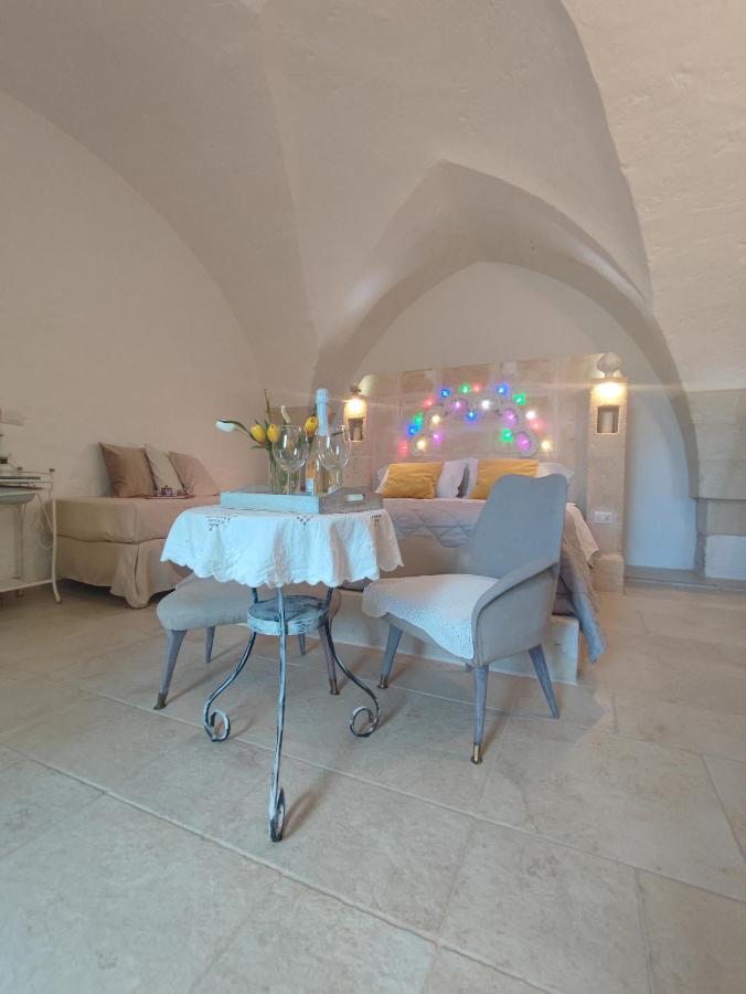 Deluxe Room (2 Adults + 1 Child)