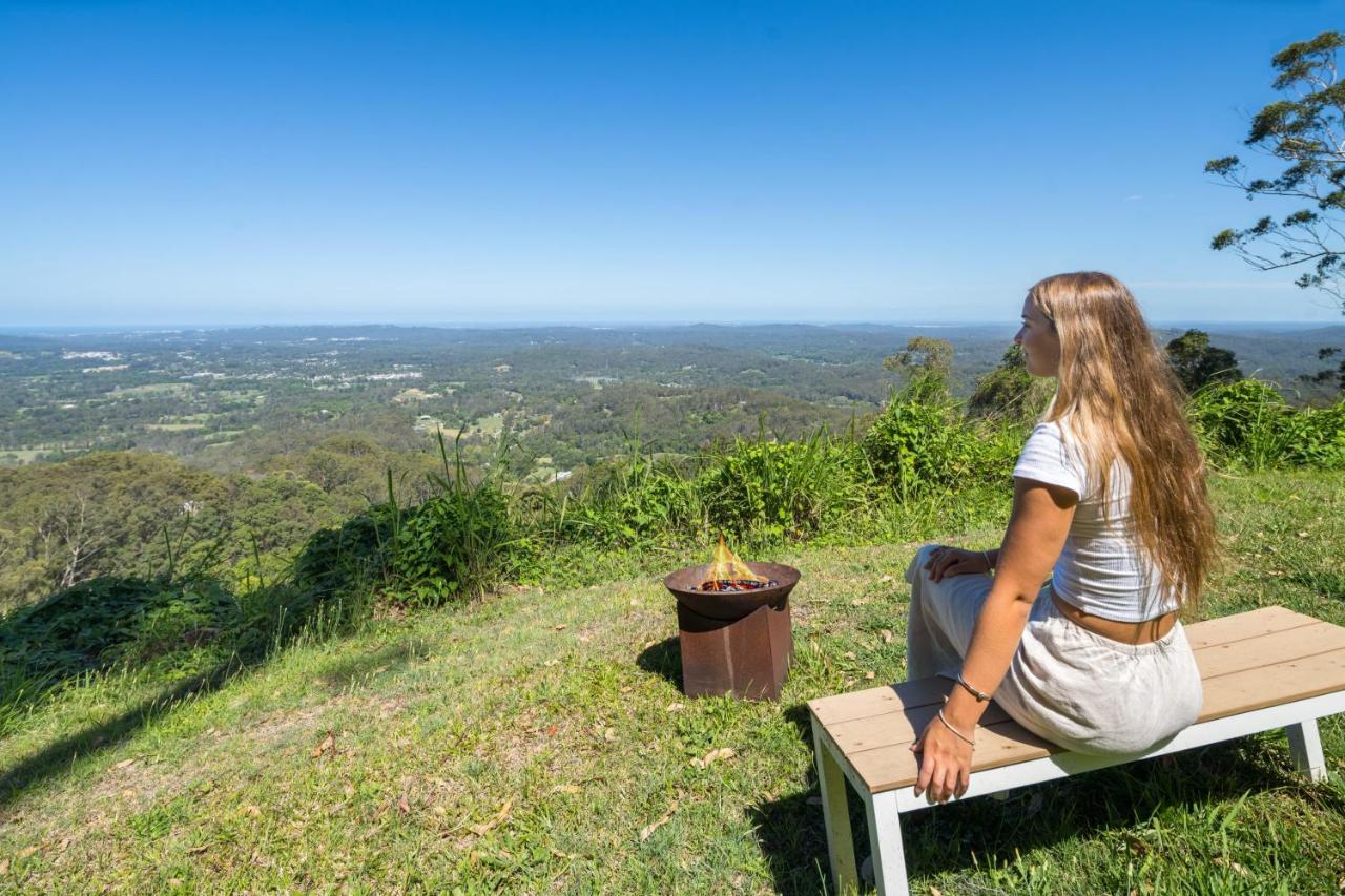 Montville Retreat With Hinterland & Coastal Views - B&B Mandeville