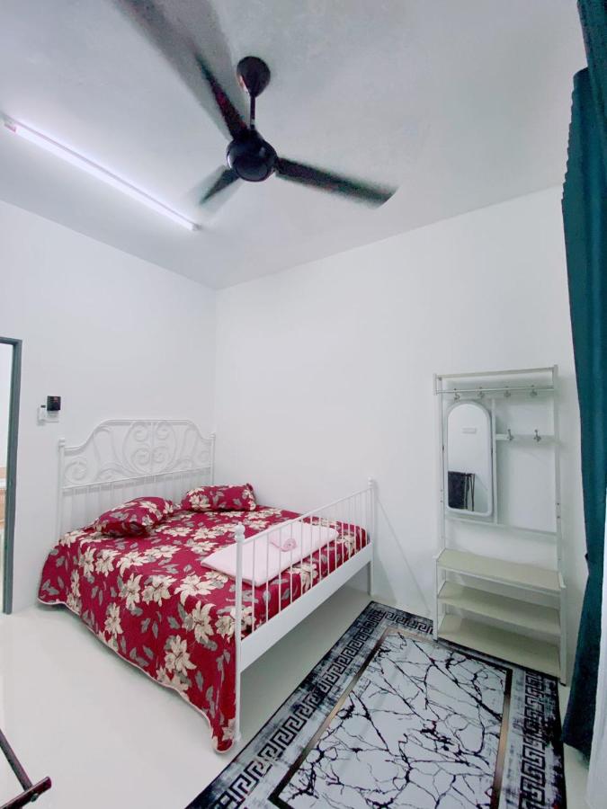 Four-Bedroom Holiday Home