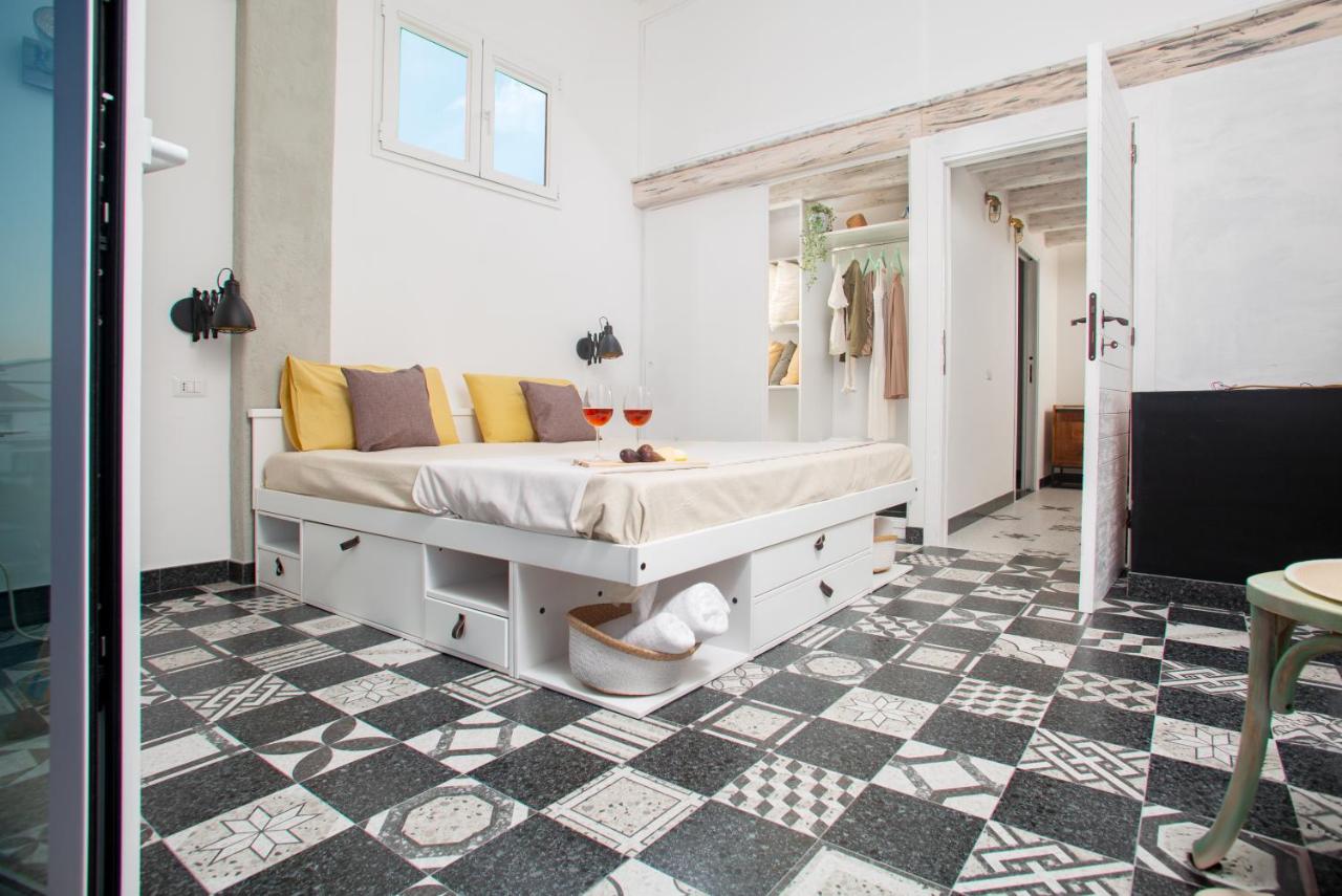 One-Bedroom Apartment with Terrace