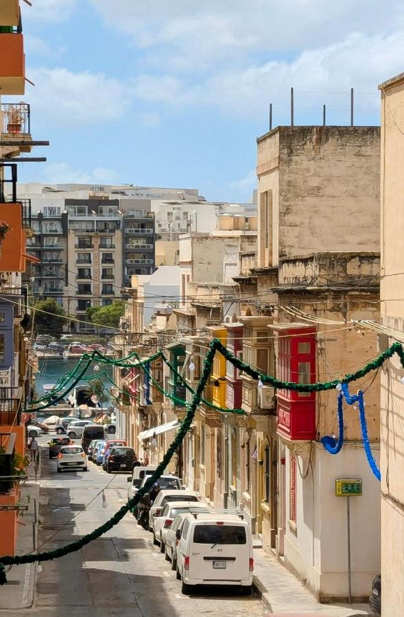 The Green Apartment - Central Malta - 2 Bed 2 Bath, 82sqm - B&B